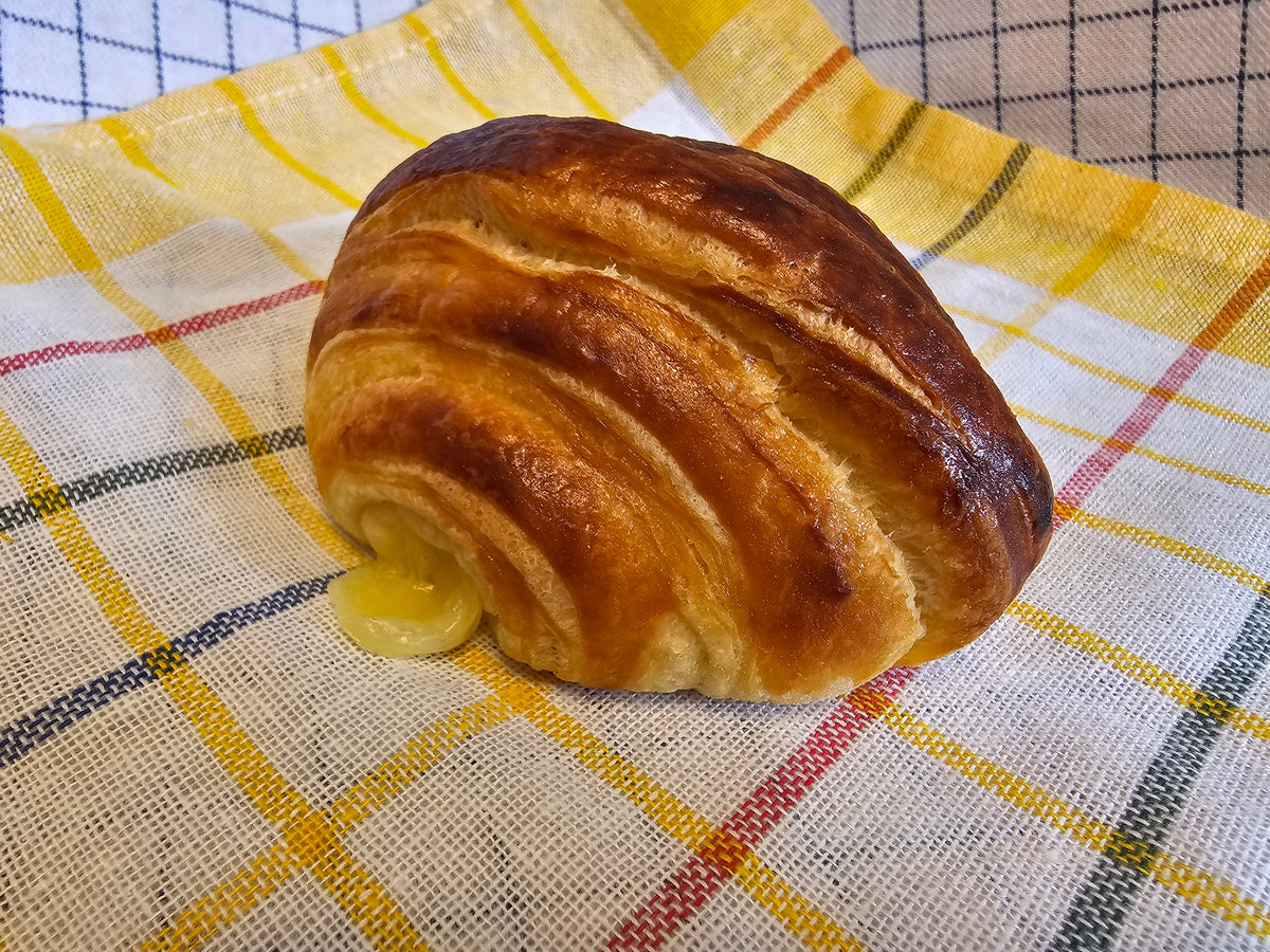 Sajtos-sonkás croissant